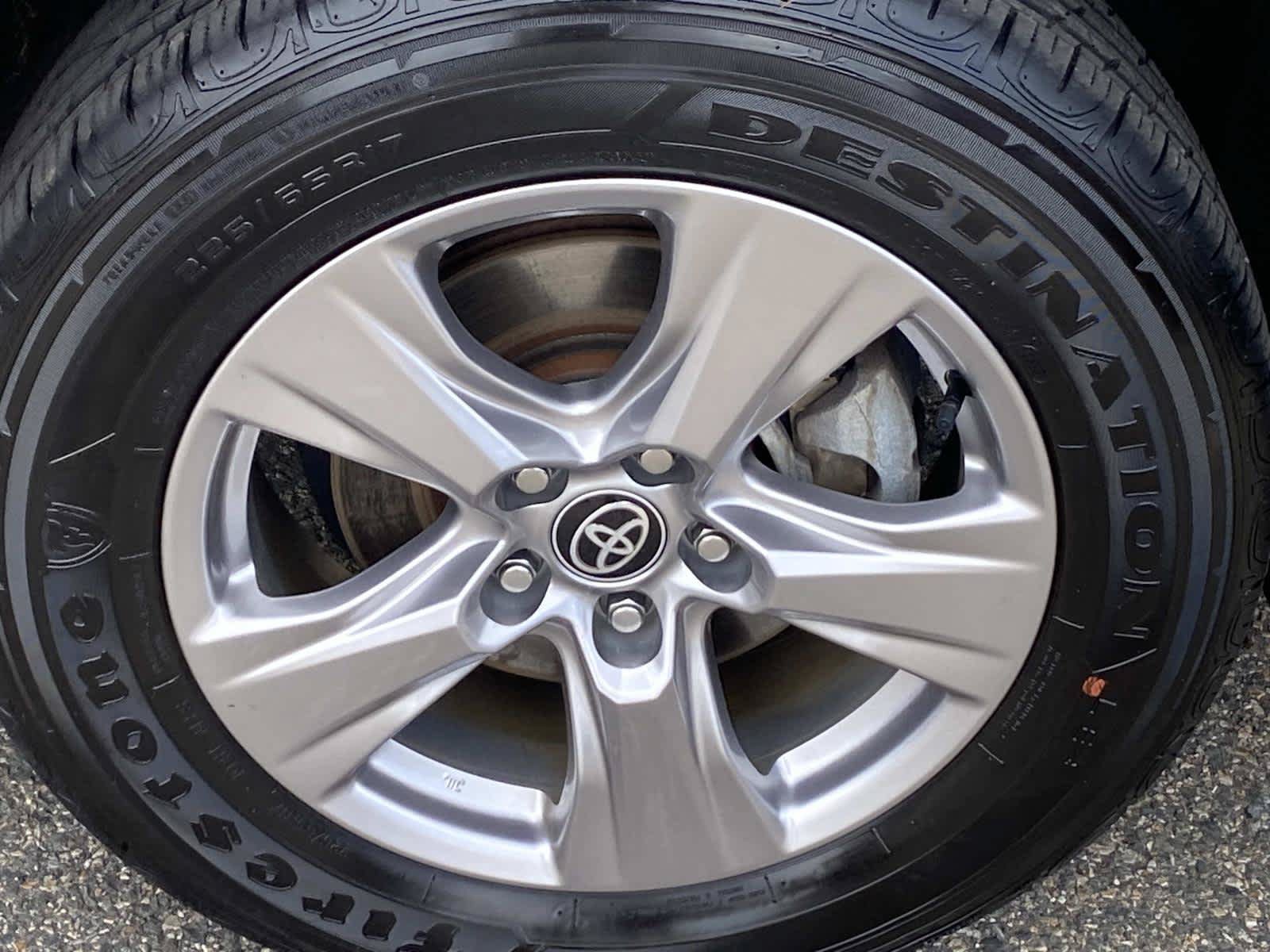 Used 2023 Toyota RAV4 XLE w/ Convenience Package AWD/4WD image 28
