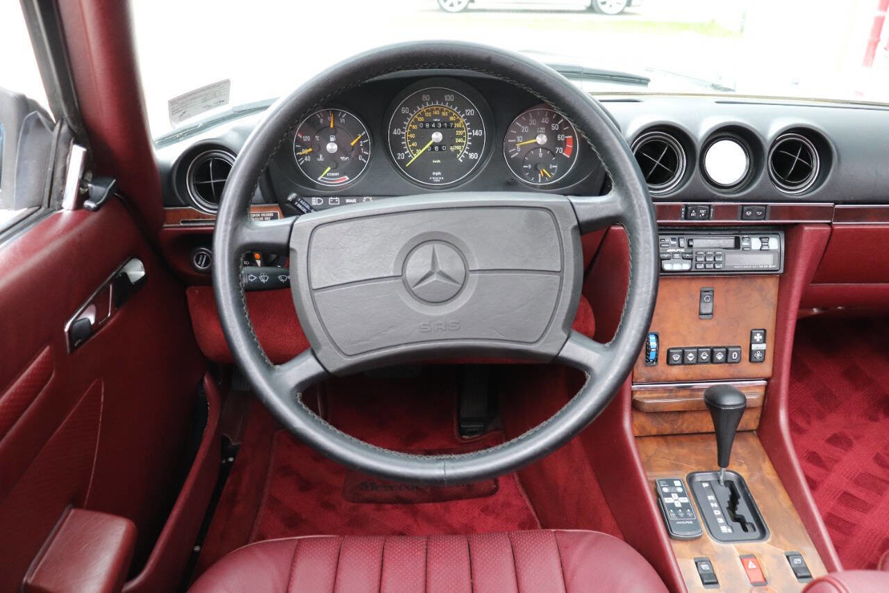 Used 1987 Mercedes-Benz 560 SL image 23