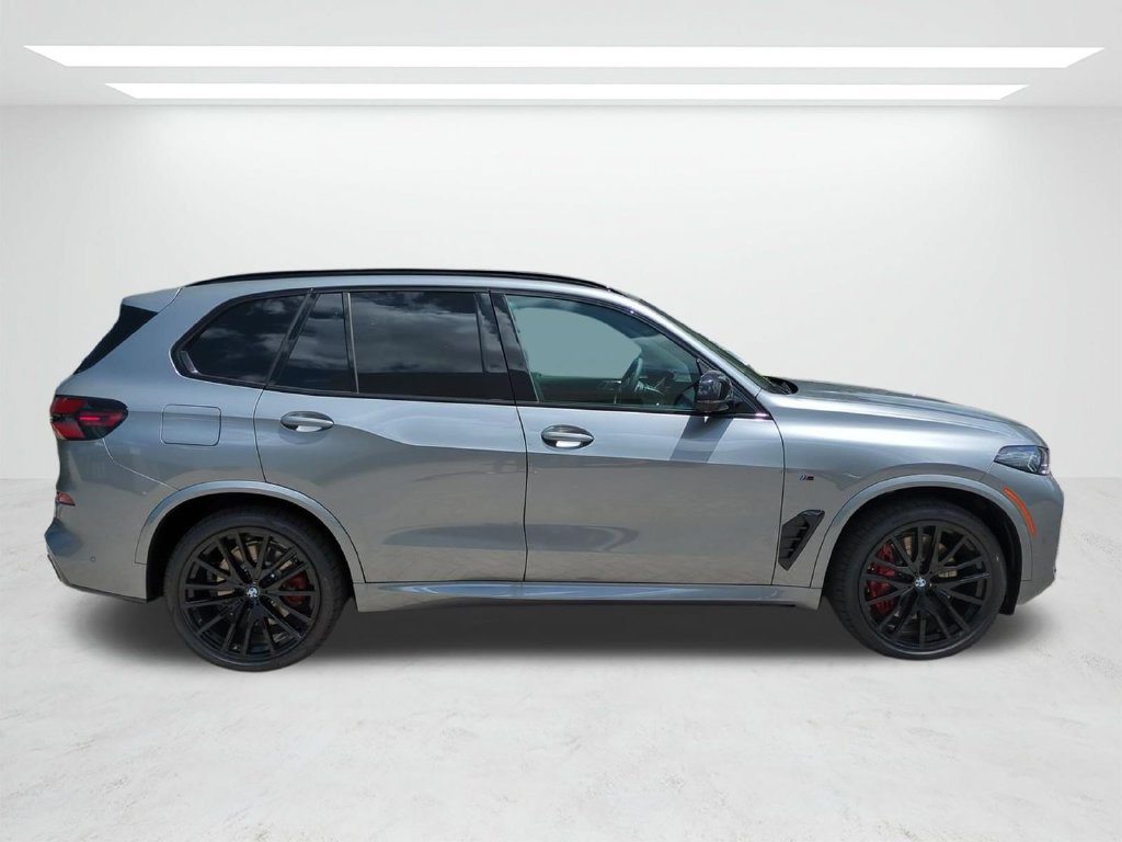 New 2026 BMW X5 M60i AWD/4WD image 3