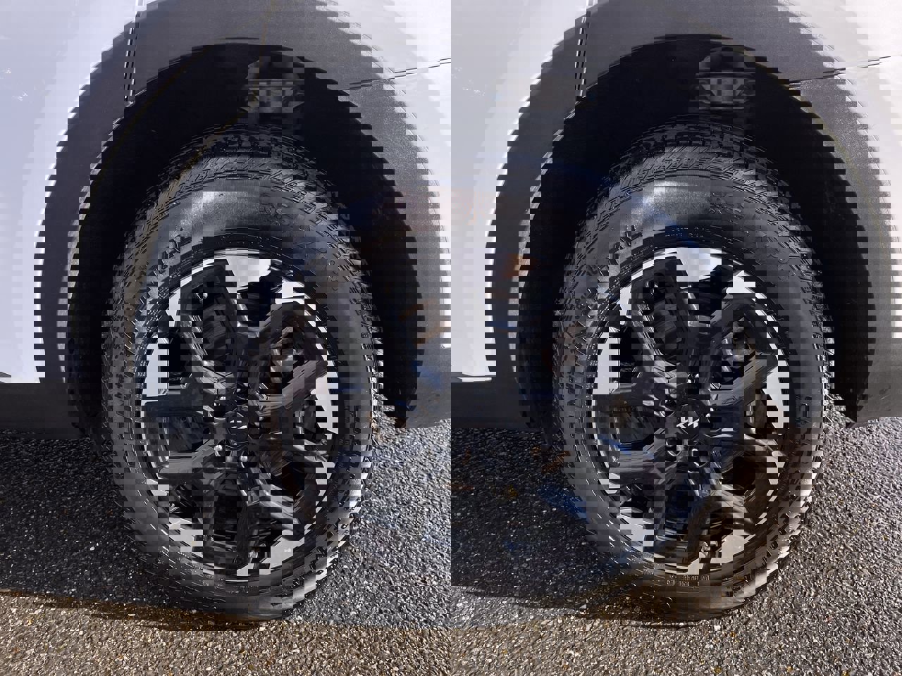 Used 2024 Kia Sorento S image 10