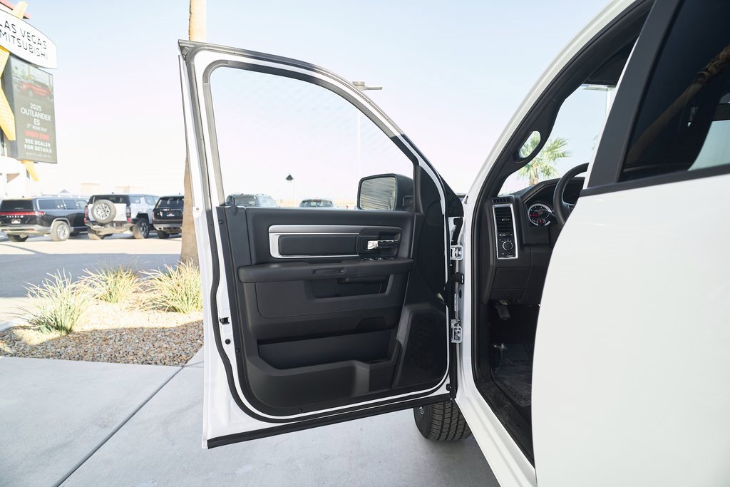 Used 2024 RAM 1500 Classic Warlock image 19