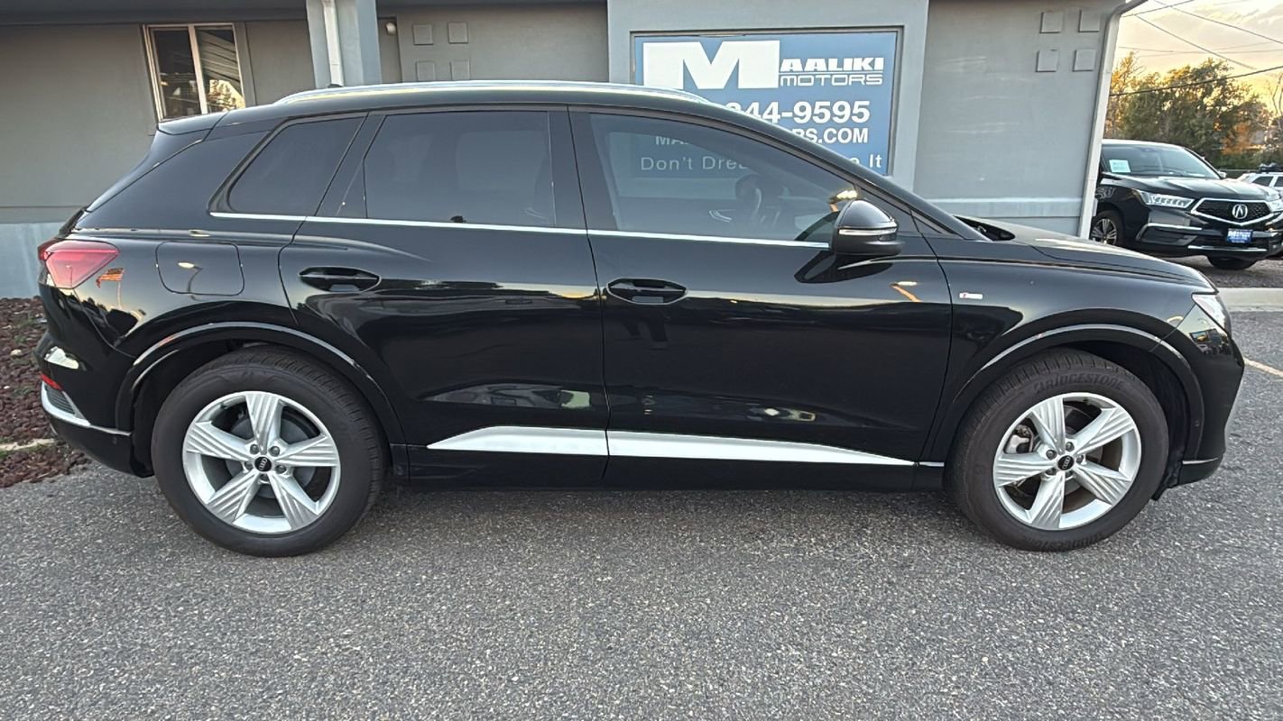 Used 2024 Audi Q4 e-tron Premium Plus w/ Premium Plus image 10