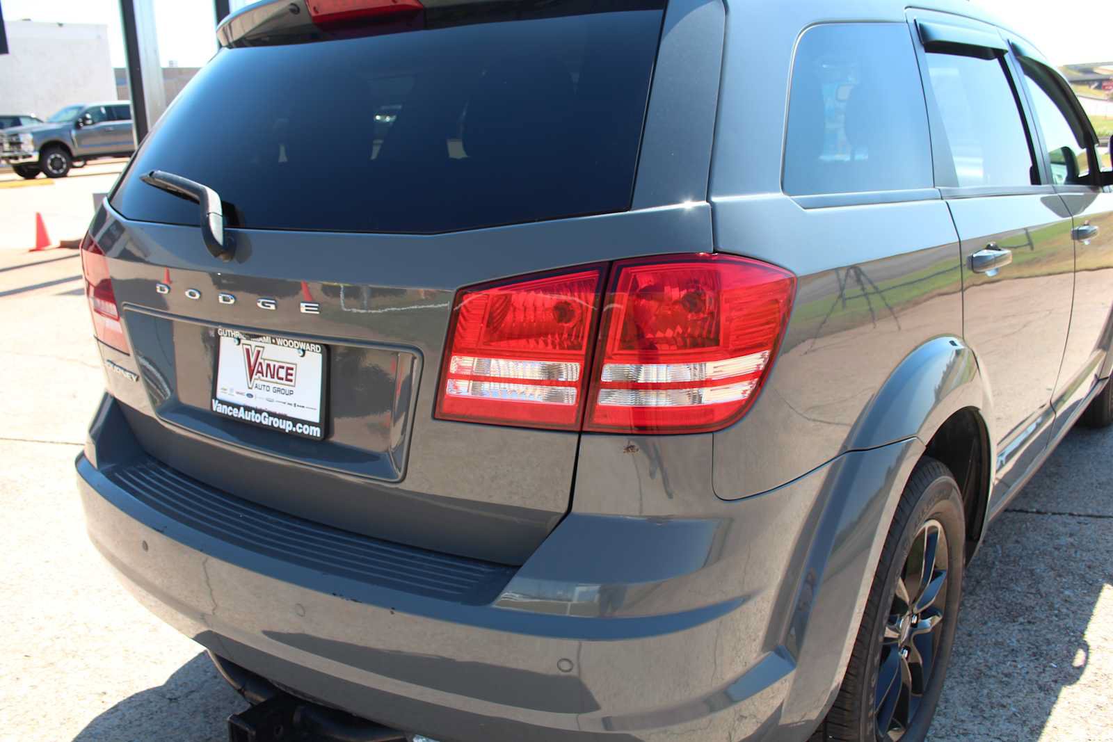 Used 2020 Dodge Journey SE w/ Blacktop Package FWD image 13
