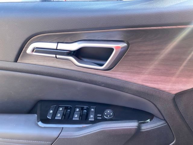 Used 2023 Kia Sportage X-Line AWD/4WD image 18