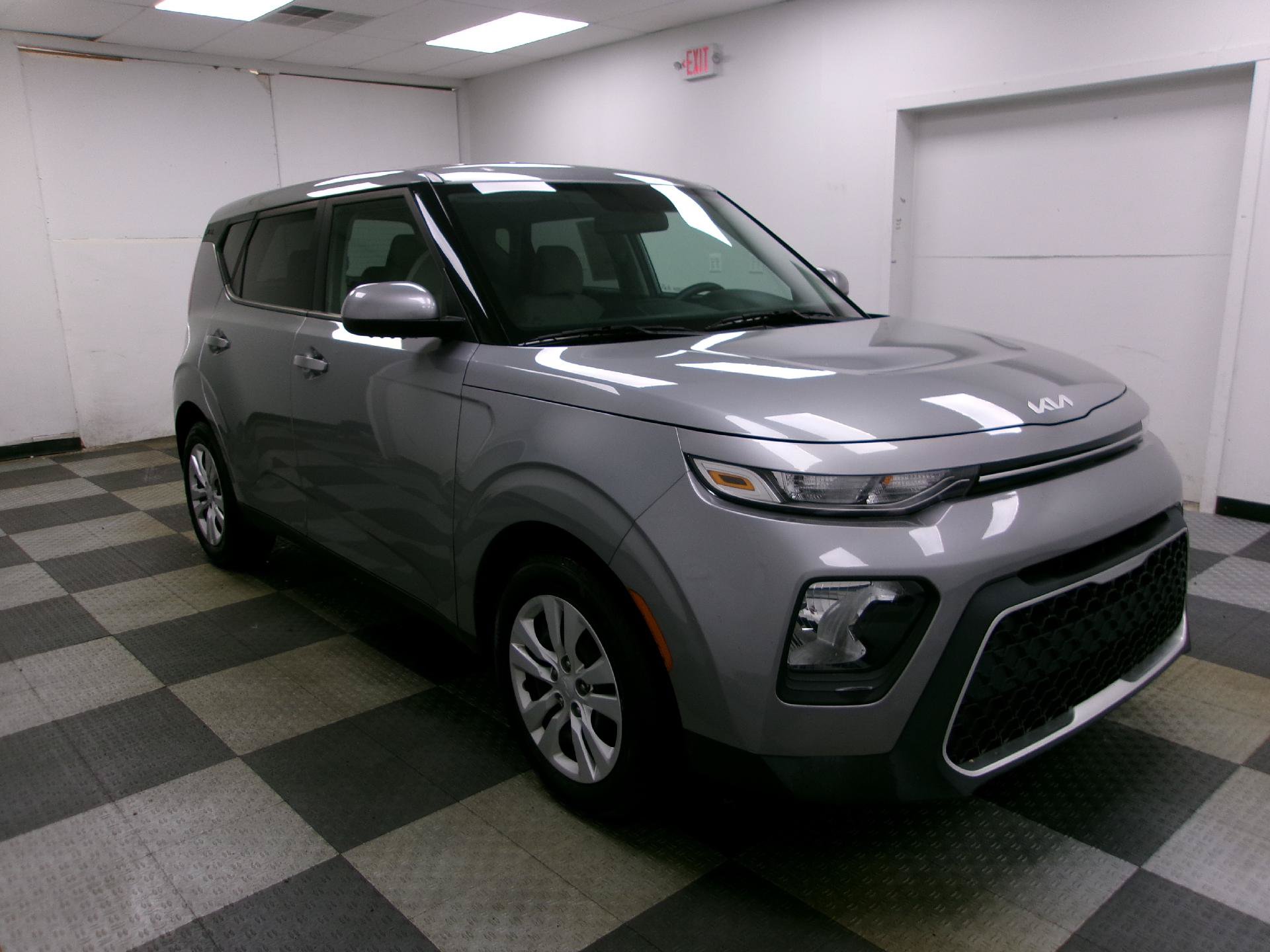 Used 2022 Kia Soul LX FWD image 14