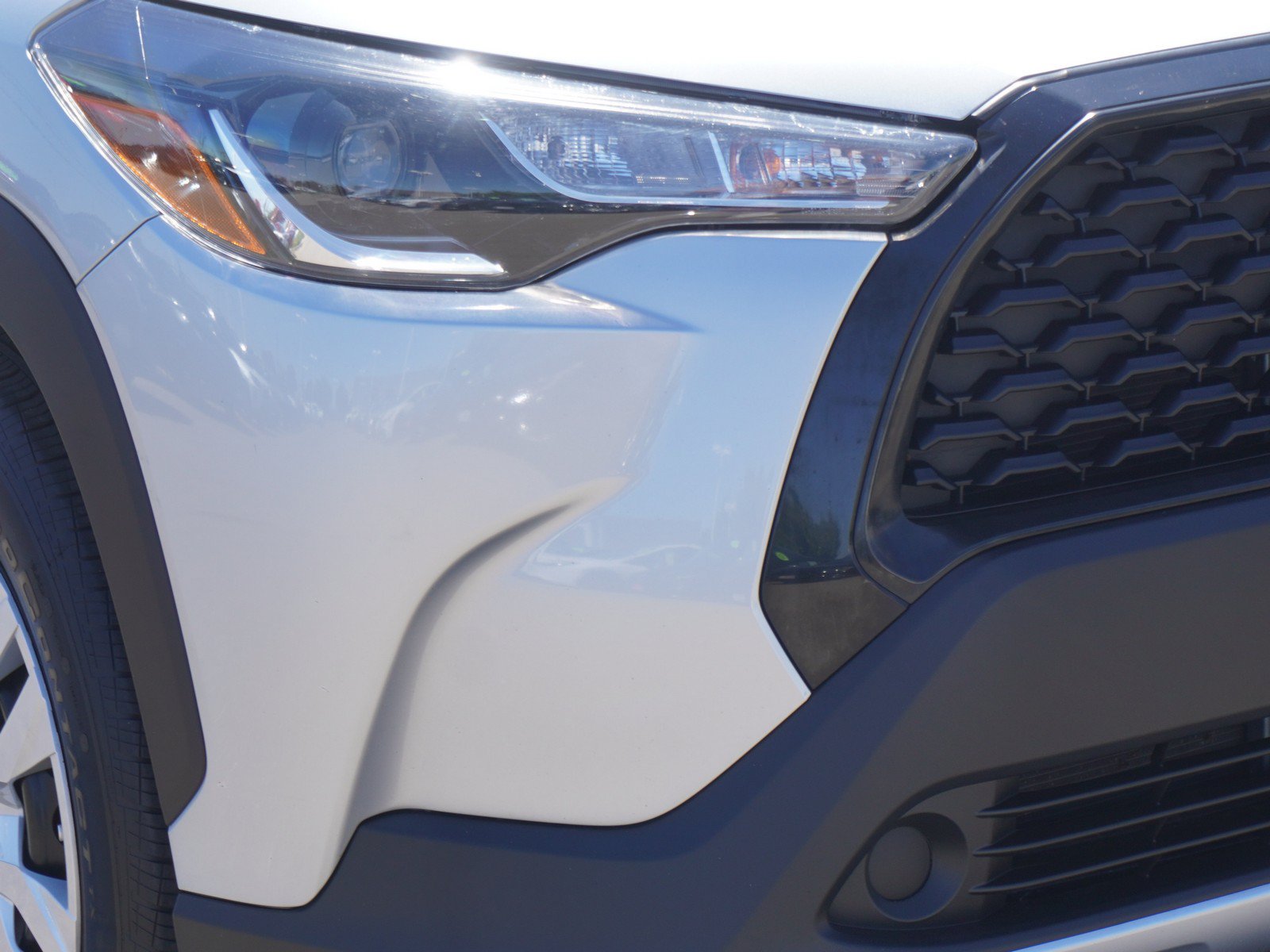 Used 2022 Toyota Corolla Cross L AWD/4WD image 3