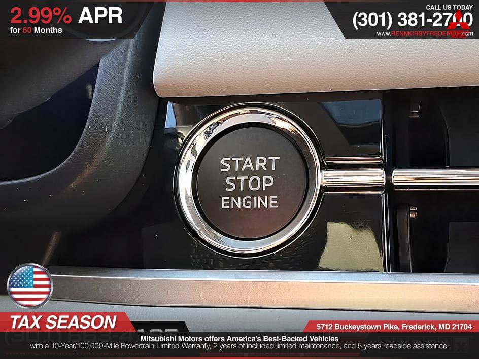 Used 2025 Mitsubishi Outlander SE image 17