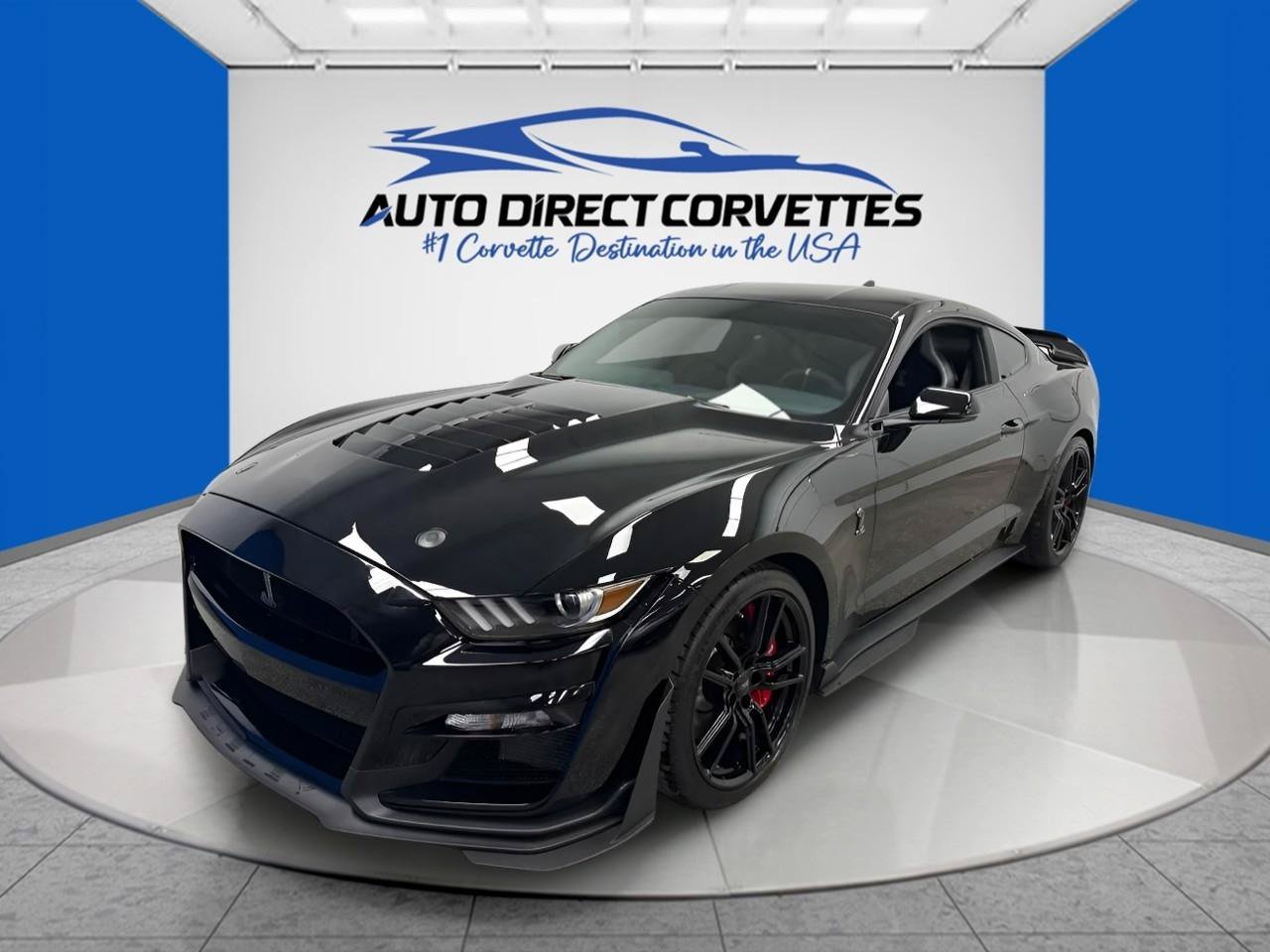 Used 2020 Ford Mustang Shelby GT500 w/ Technology Package RWD image 1