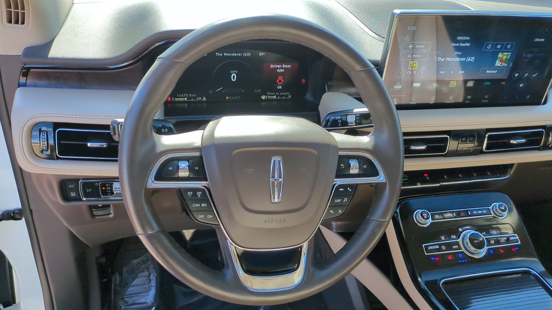 Used 2023 Lincoln Nautilus Reserve image 18