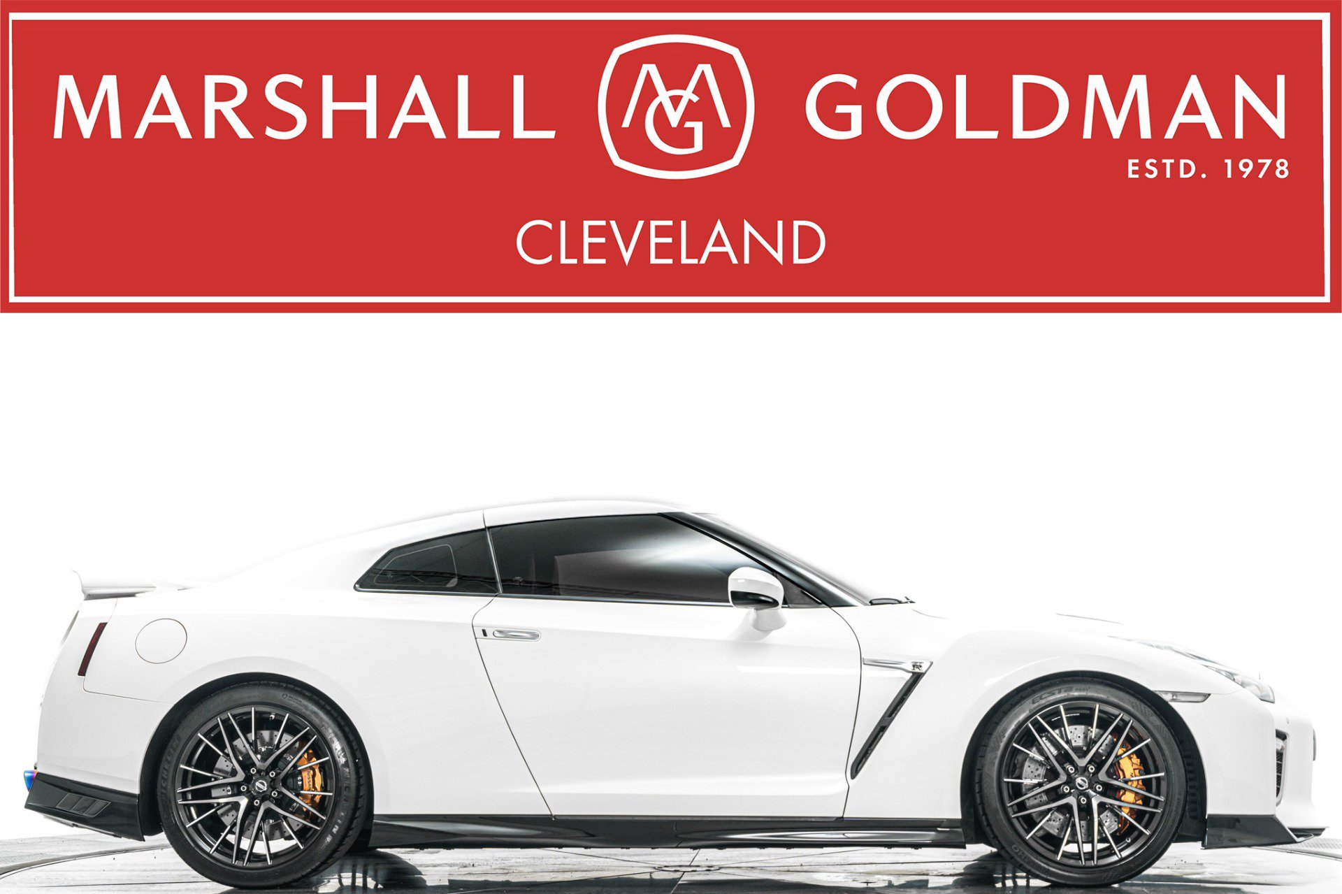 Used 2021 Nissan GT-R Premium AWD/4WD image 1