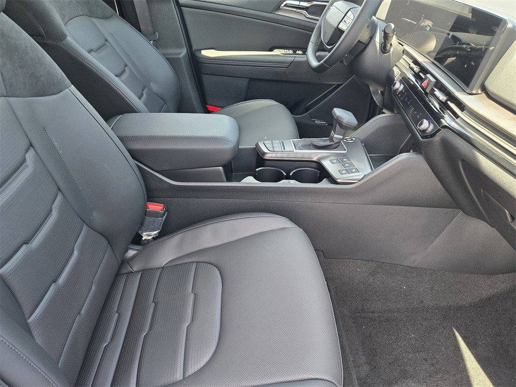 New 2026 Kia Sportage SX image 10