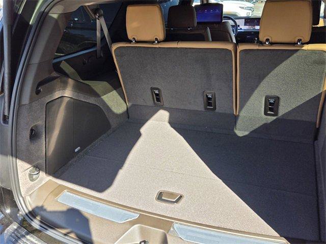New 2026 Cadillac Escalade ESV Luxury w/ Touring Package image 21