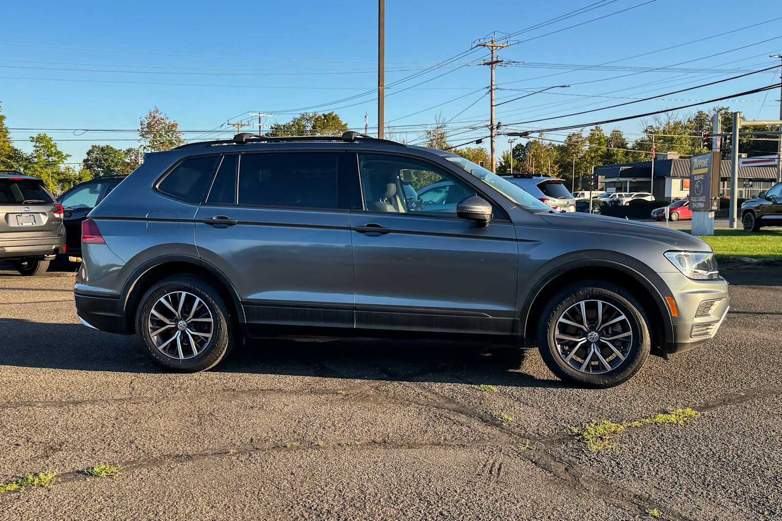 Used 2021 Volkswagen Tiguan S AWD/4WD image 2