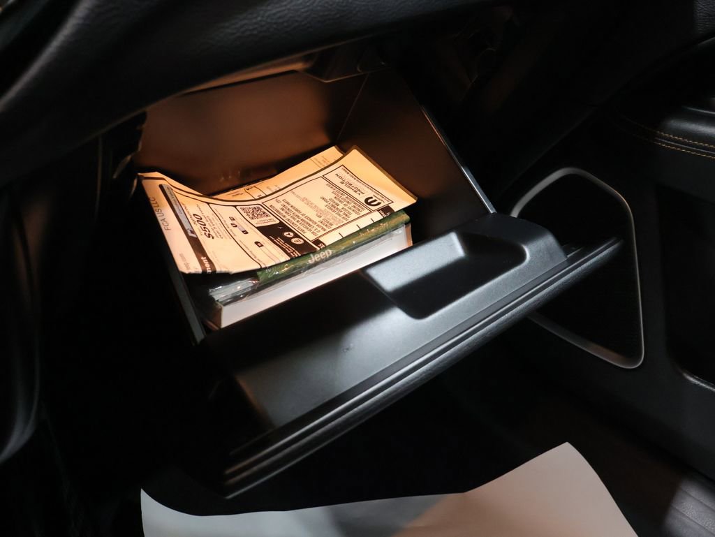 Used 2020 Jeep Compass Limited image 37