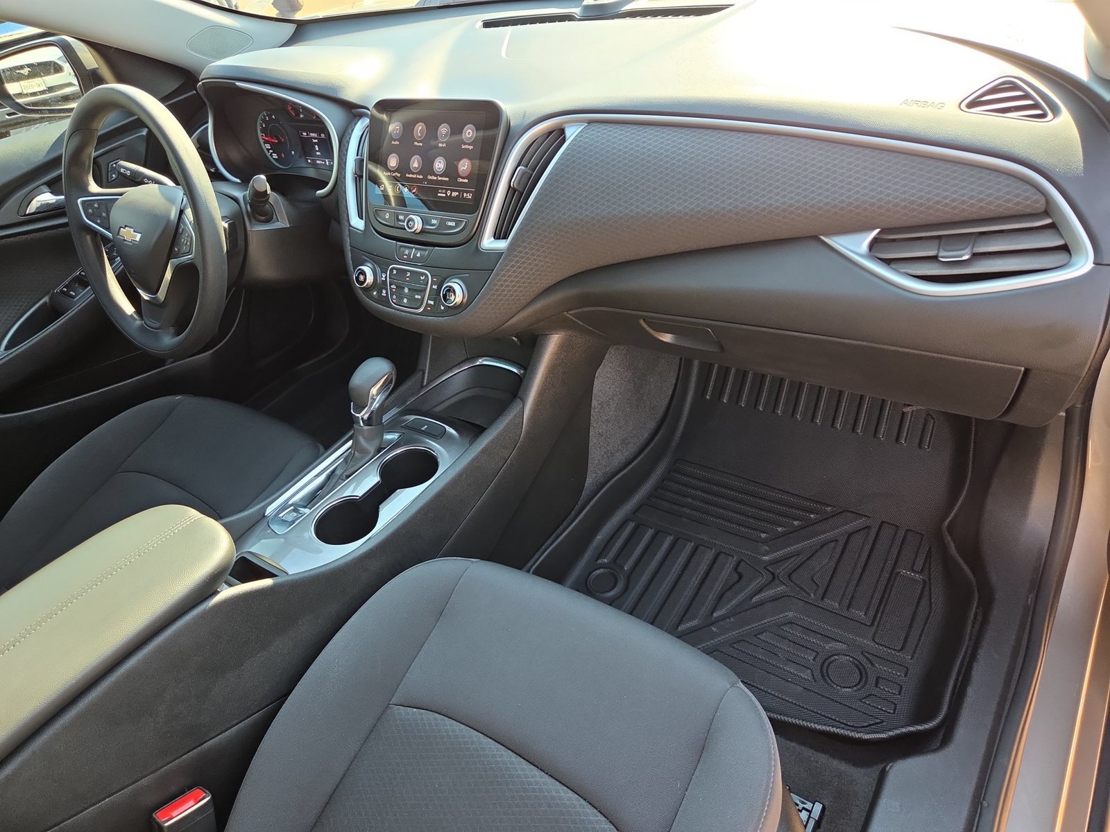 Used 2022 Chevrolet Malibu LT FWD image 27