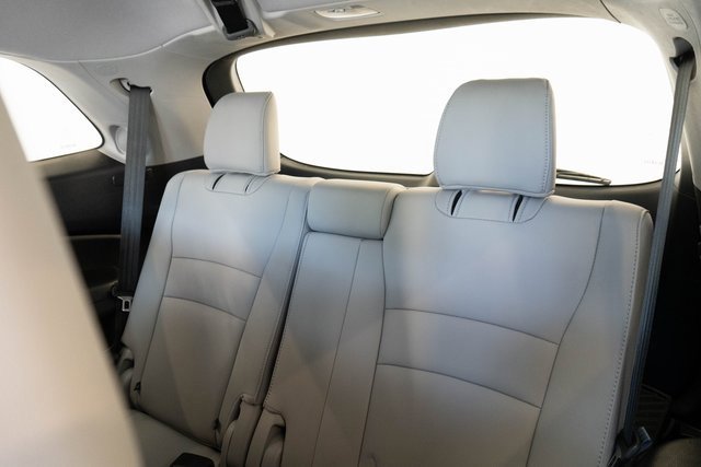 Used 2019 Honda Pilot Touring image 22