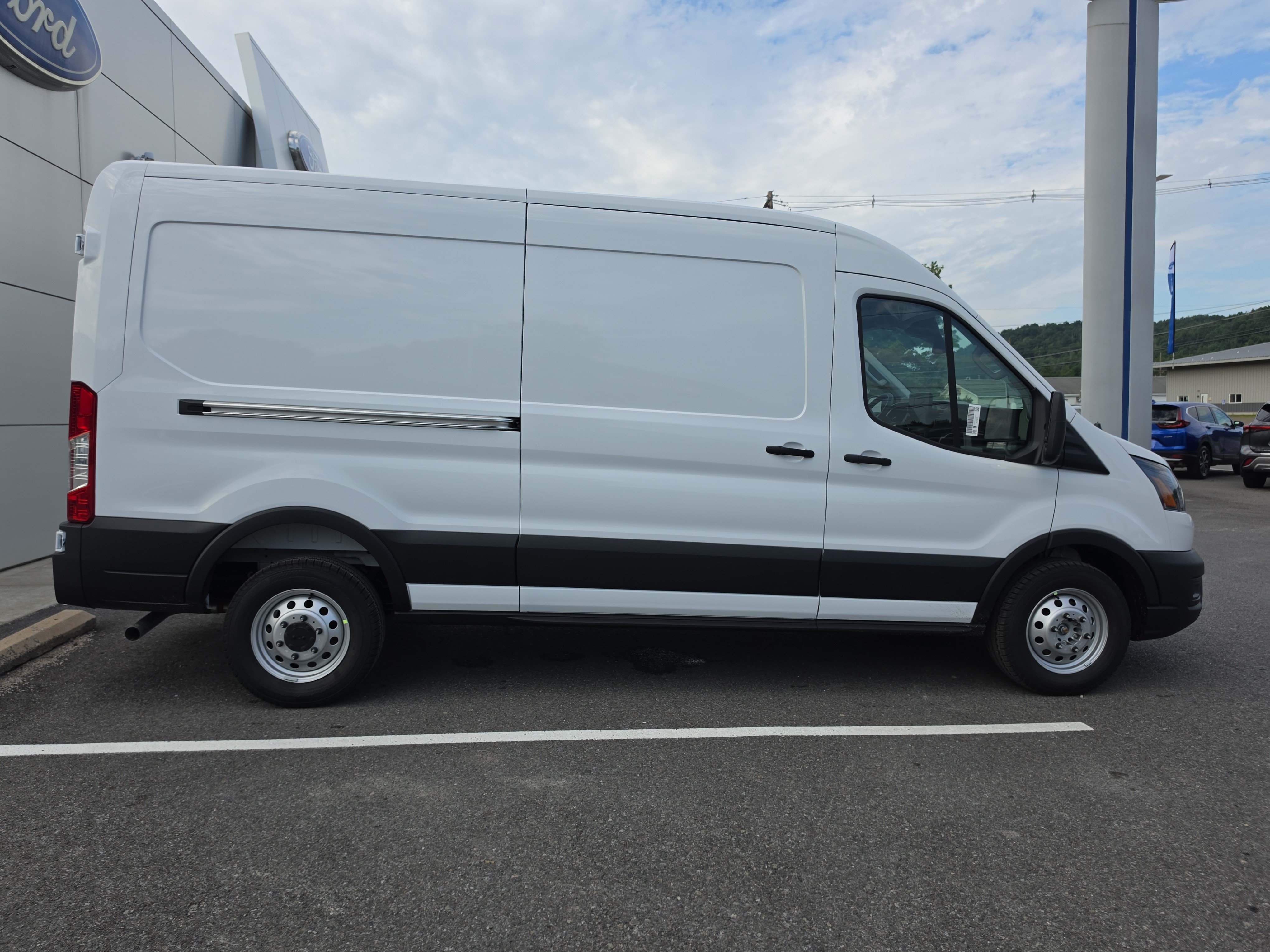 New 2026 Ford Transit 250 148 Medium Roof Extended AWD image 2