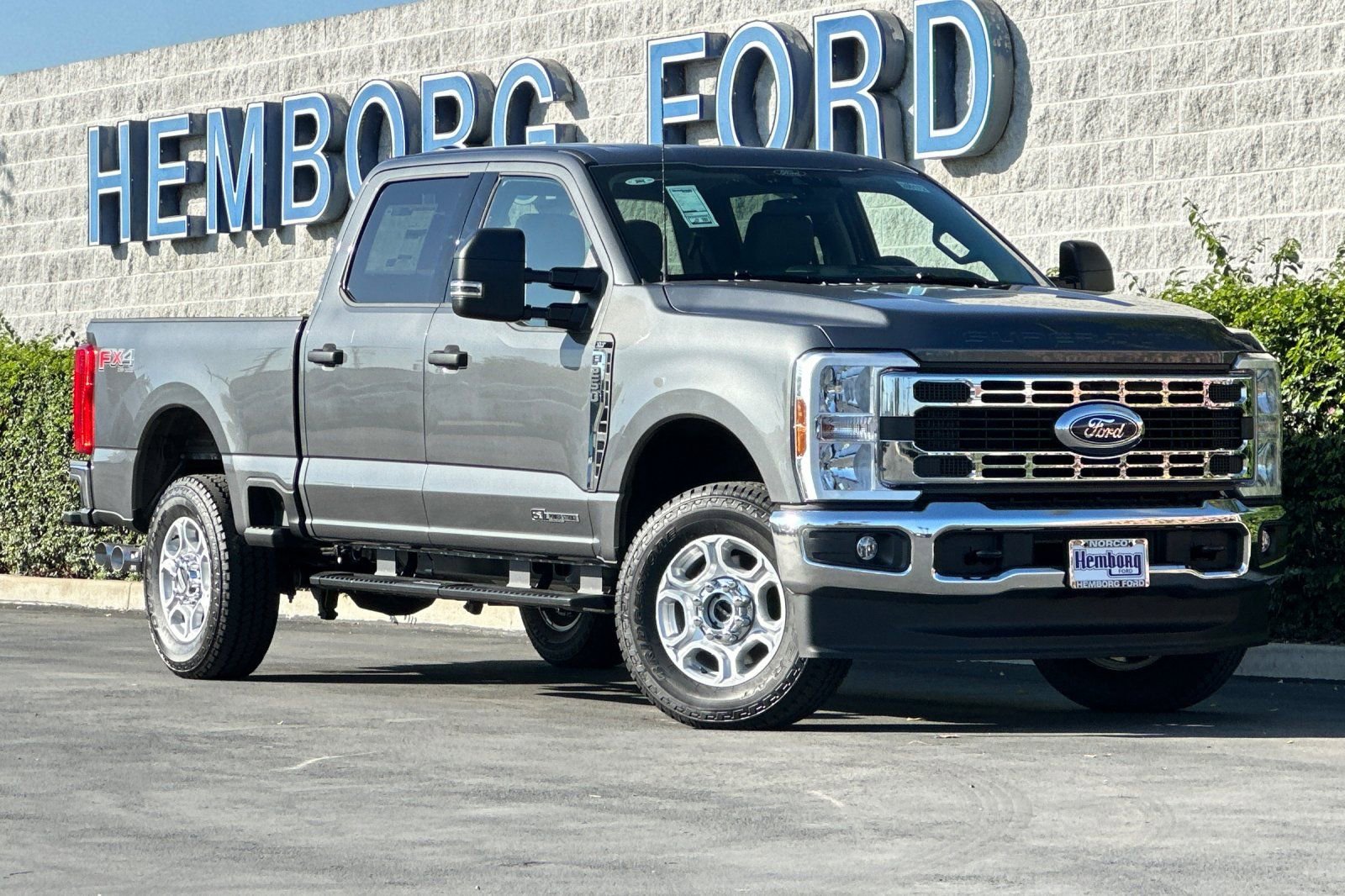 New 2026 Ford F250 XLT w/ FX4 Off-Road Package image 2