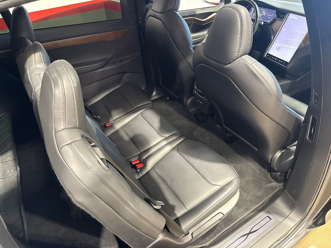 Used 2020 Tesla Model X image 75