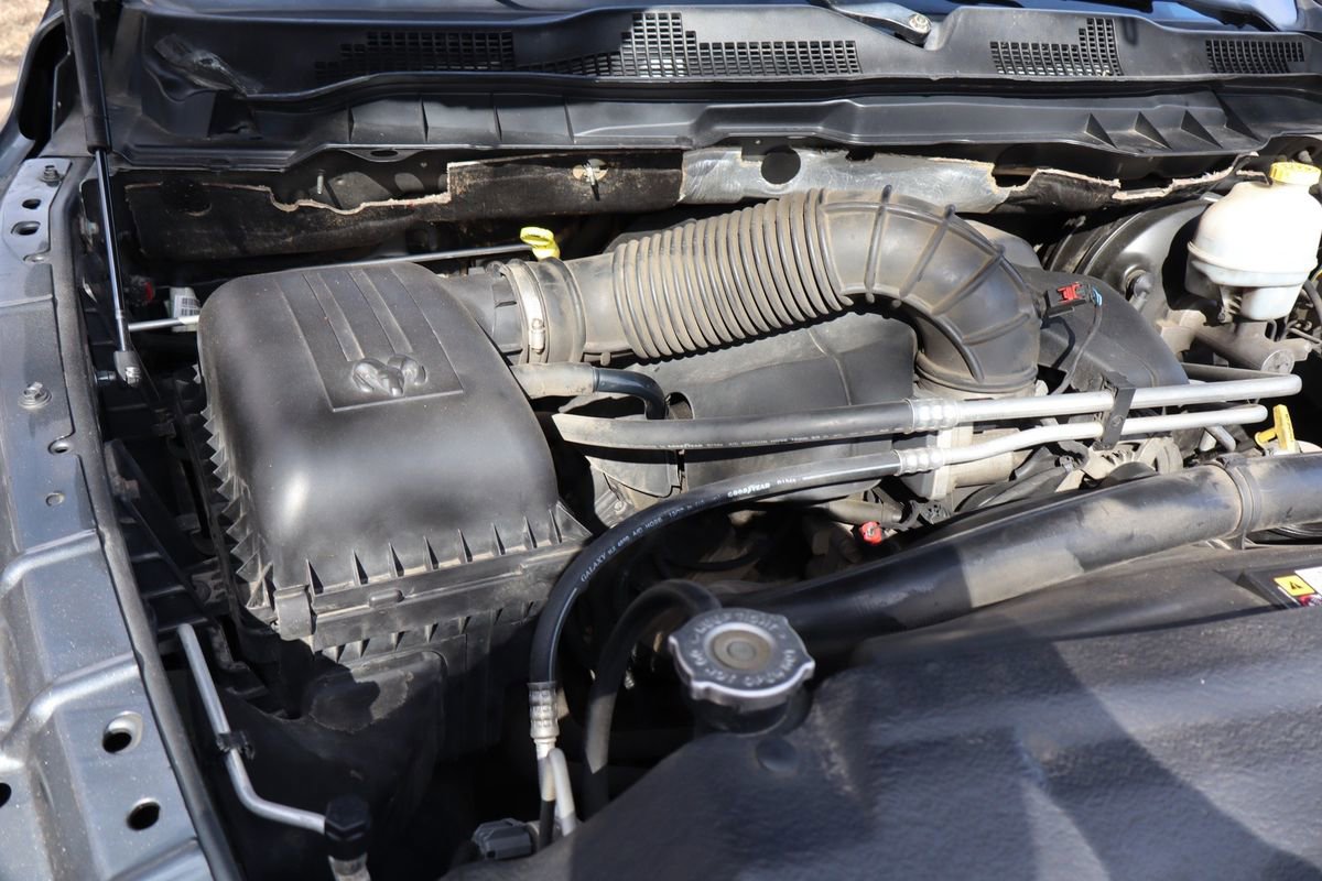 Used 2011 RAM 2500 SLT image 36