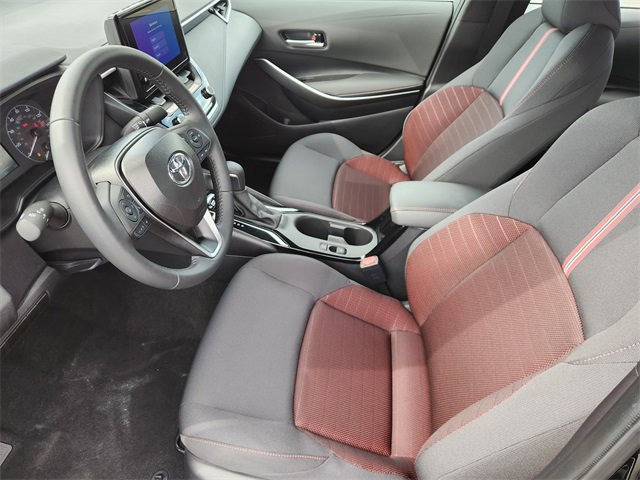 Used 2025 Toyota Corolla SE image 9