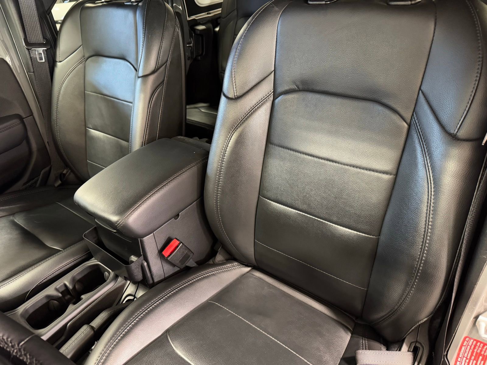 Certified 2023 Jeep Wrangler Unlimited Sahara image 33