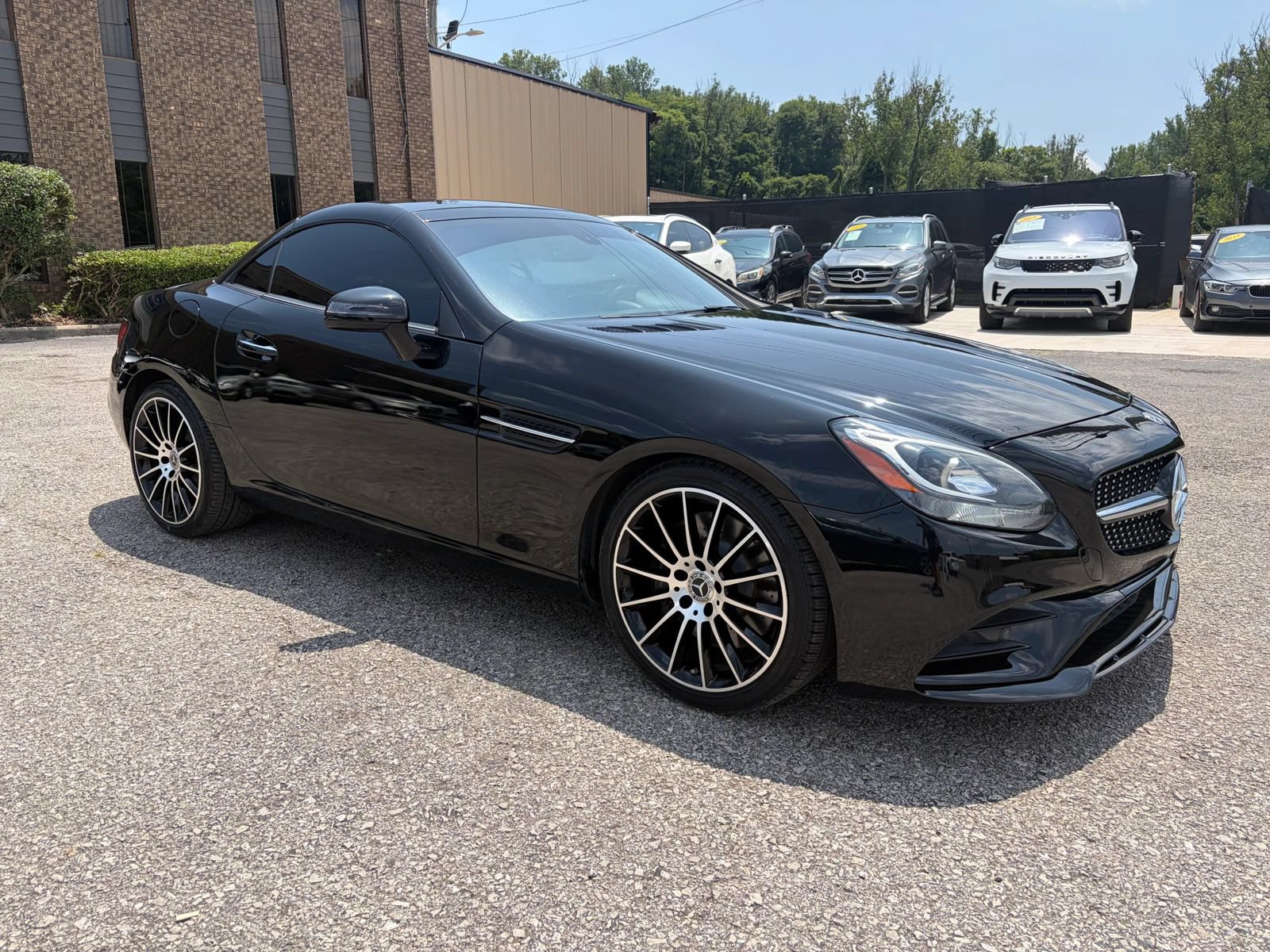 Used 2019 Mercedes-Benz SLC 300 image 3