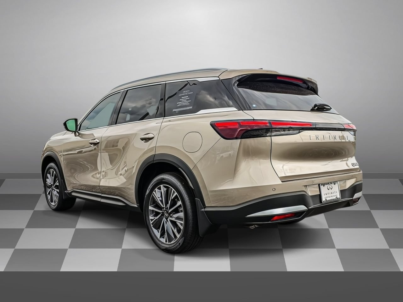 Certified 2027 INFINITI QX60 Luxe w/ Cargo Package AWD/4WD image 4