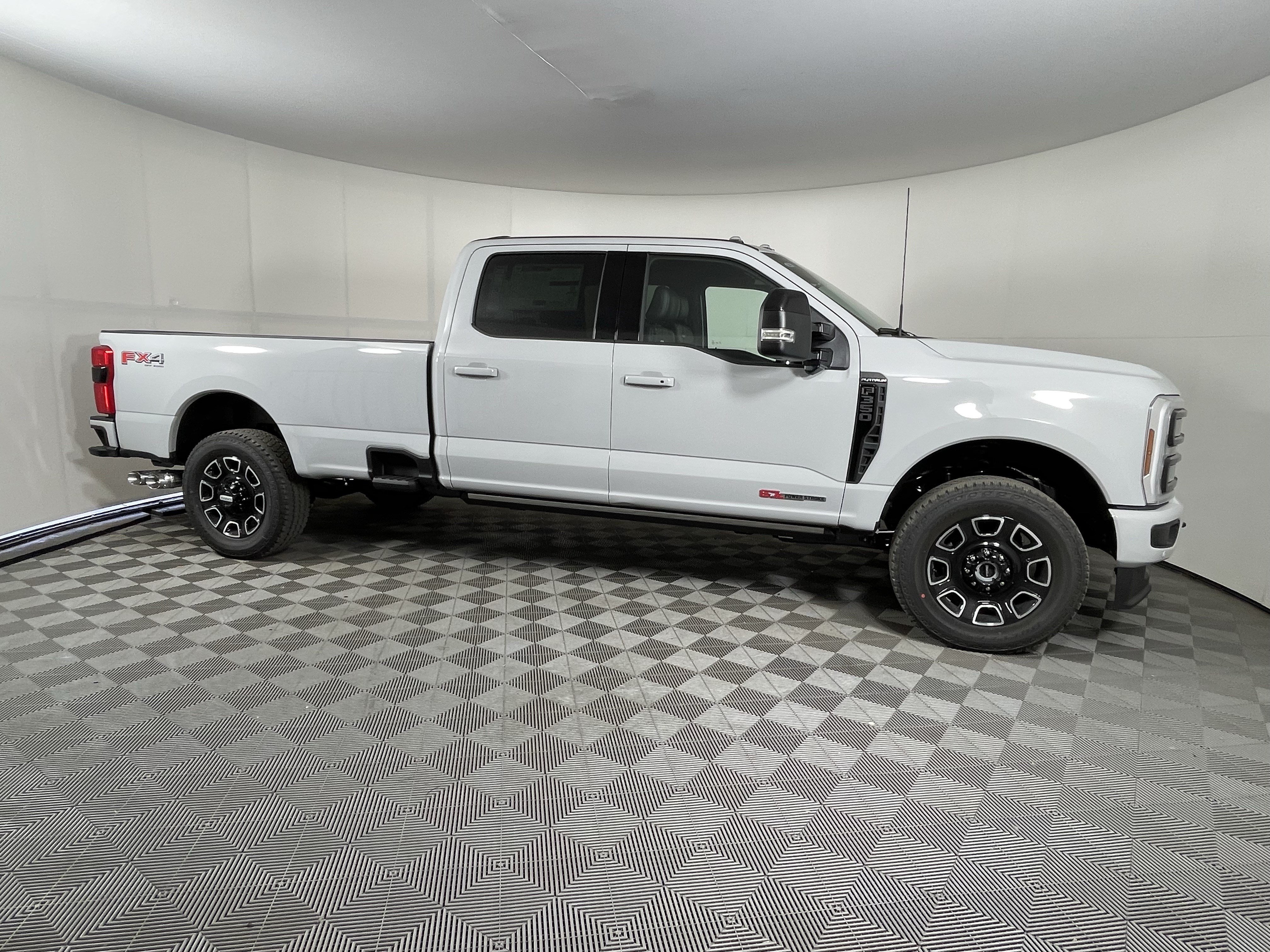 New 2026 Ford F350 Platinum AWD/4WD image 5