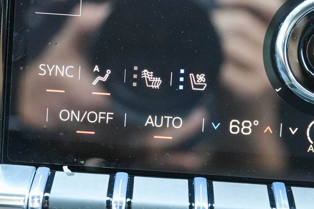 New 2026 GMC Yukon XL Denali w/ Denali Reserve Package image 29