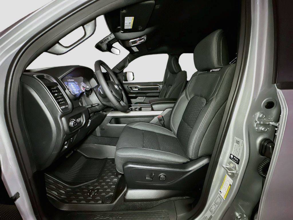 New 2026 RAM 1500 4x4 Crew Cab image 14