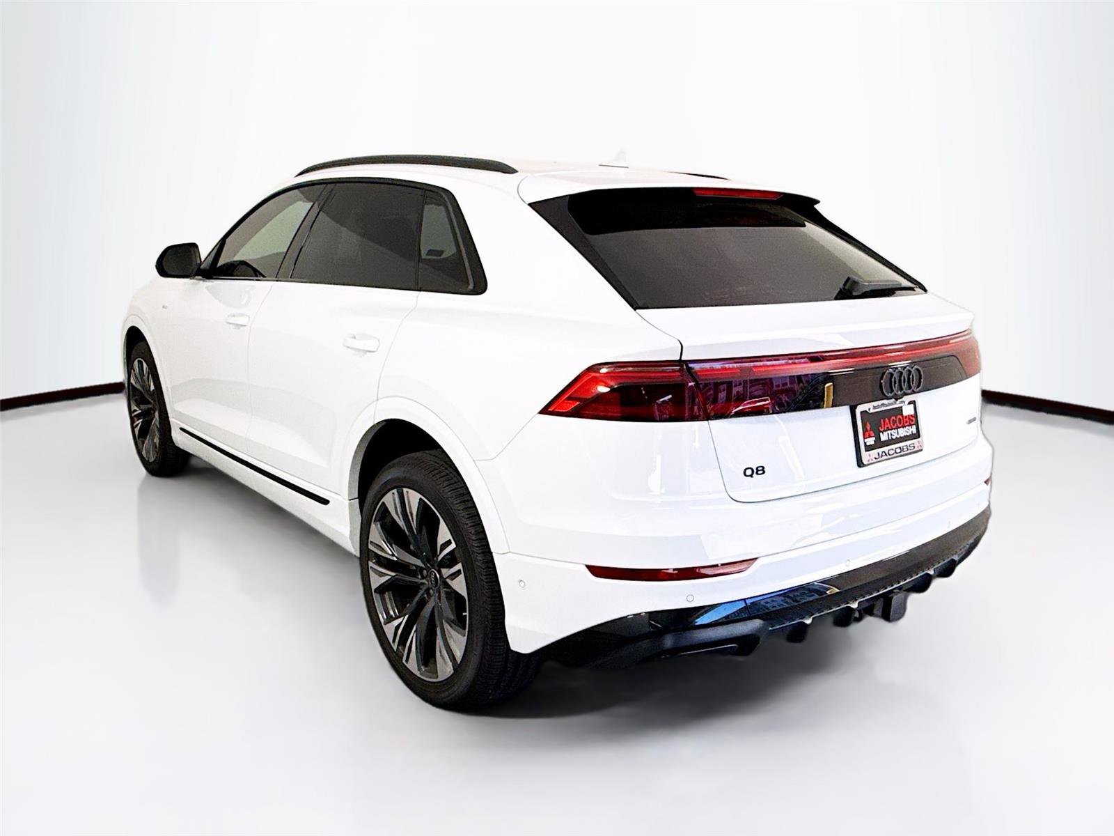 Used 2025 Audi Q8 Premium Plus w/ Premium Plus Package image 7