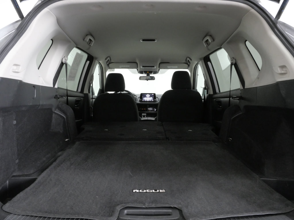 Used 2024 Nissan Rogue S FWD image 26