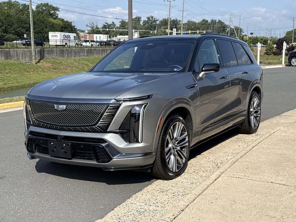 Used 2026 Cadillac Vistiq Platinum w/ LPO, Floor Liner Package AWD/4WD image 21