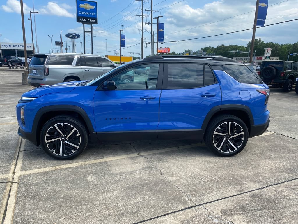 New 2026 Chevrolet Equinox RS w/ Convenience Package III FWD image 3