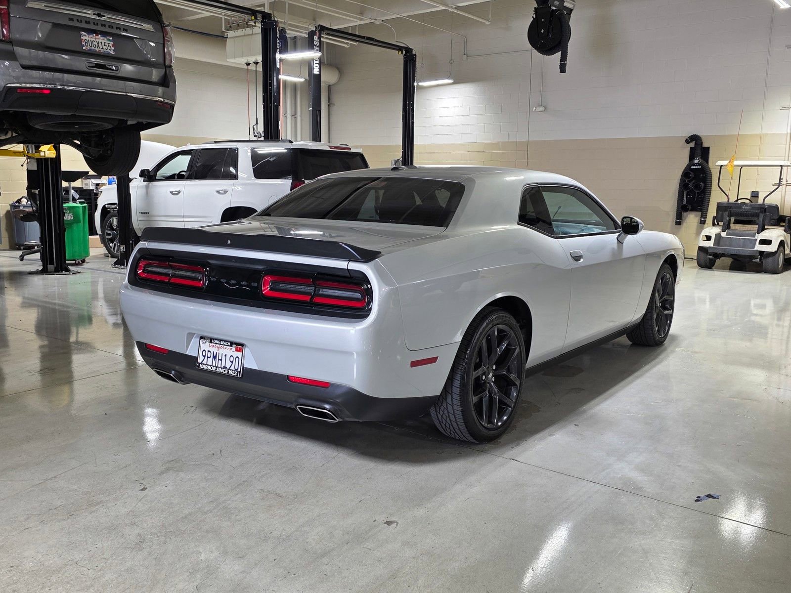 Used 2022 Dodge Challenger SXT w/ Blacktop Package image 7
