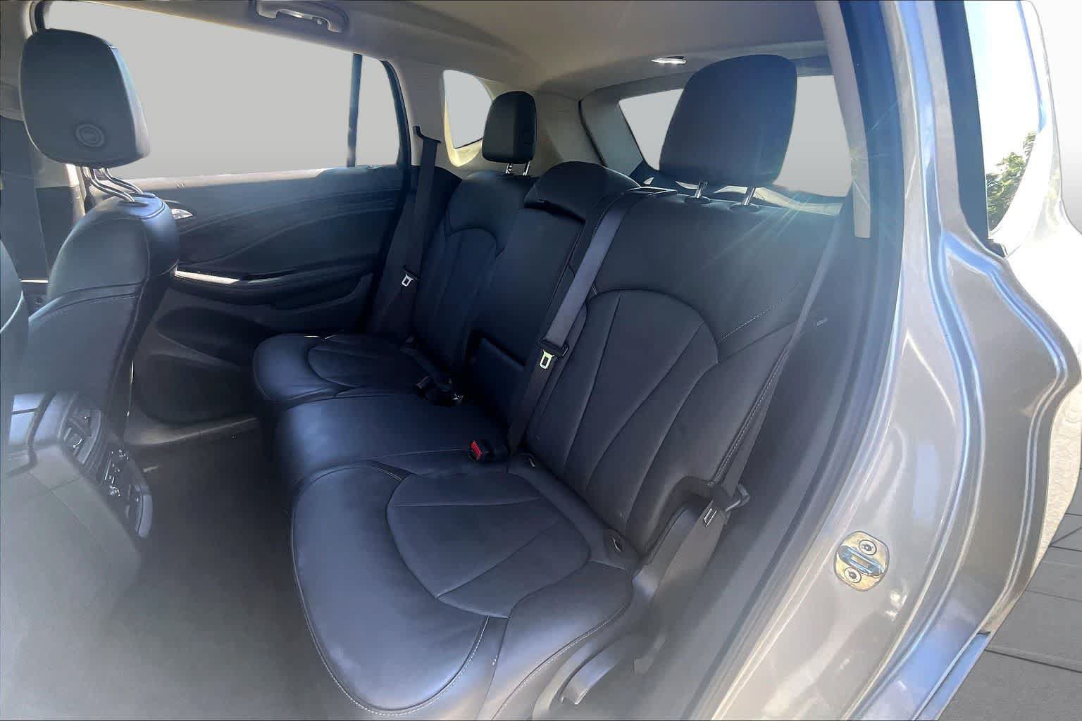 Used 2019 Buick Envision Essence AWD/4WD image 19