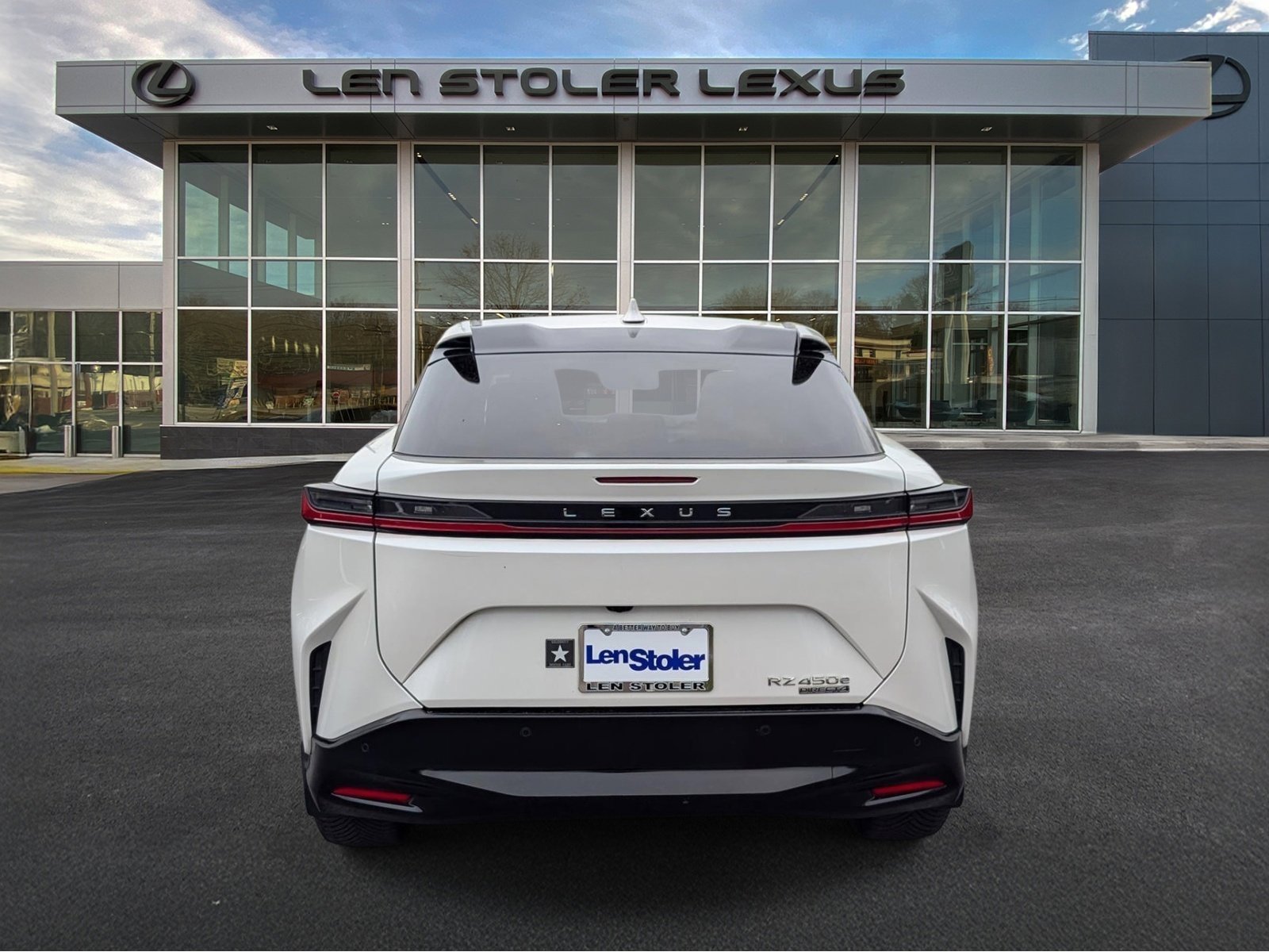 Used 2023 Lexus RZ 450e Premium w/ Accessory Package (2T) AWD/4WD image 4