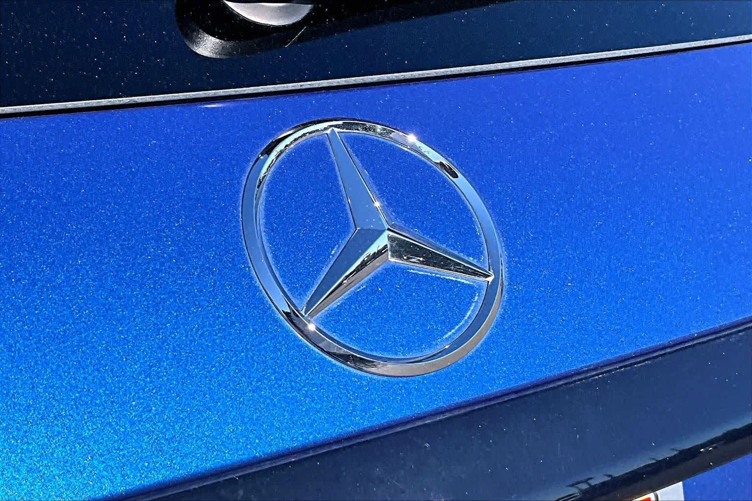 Used 2023 Mercedes-Benz GLC 300 image 9