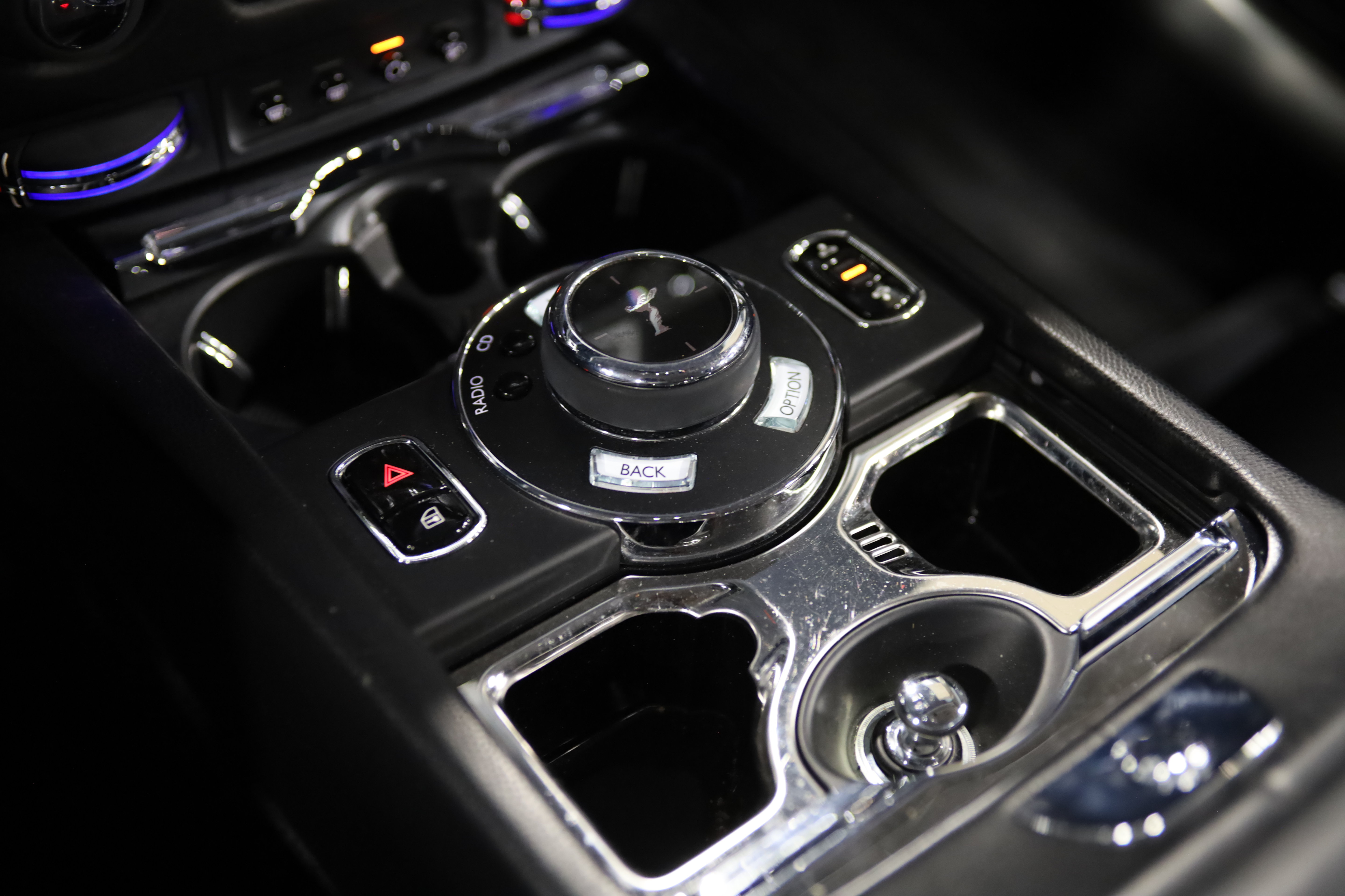 Used 2016 Rolls-Royce Wraith RWD image 32