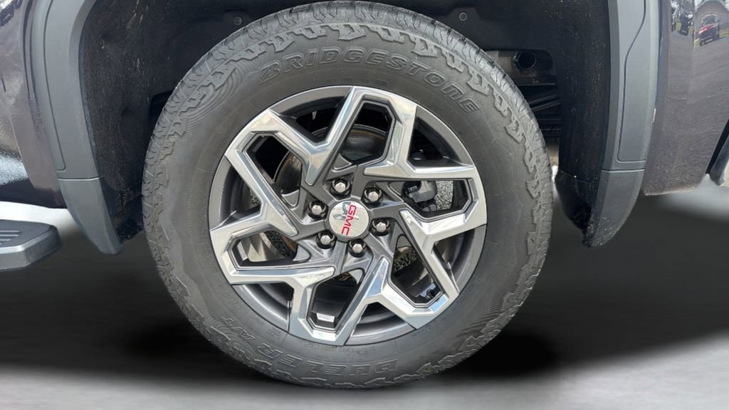 Used 2024 GMC Sierra 1500 SLT w/ SLT Premium Plus Package AWD/4WD image 24