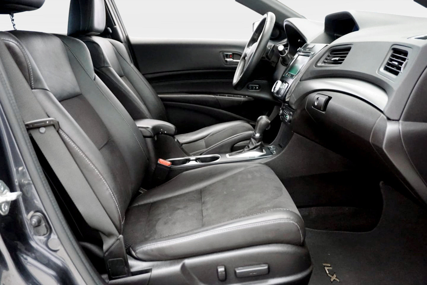 Used 2016 Acura ILX FWD image 19