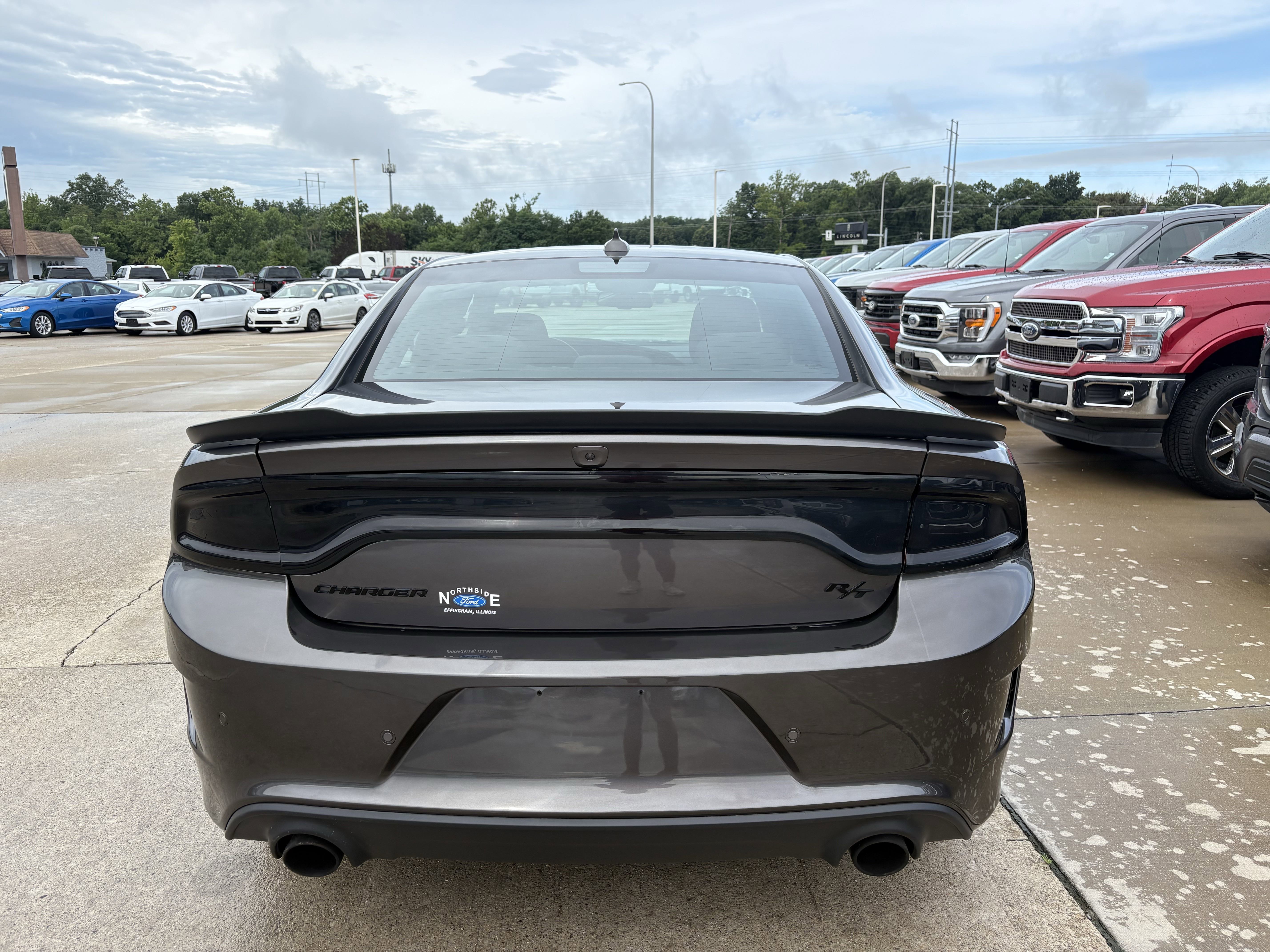 Used 2022 Dodge Charger R/T w/ Blacktop Package image 5