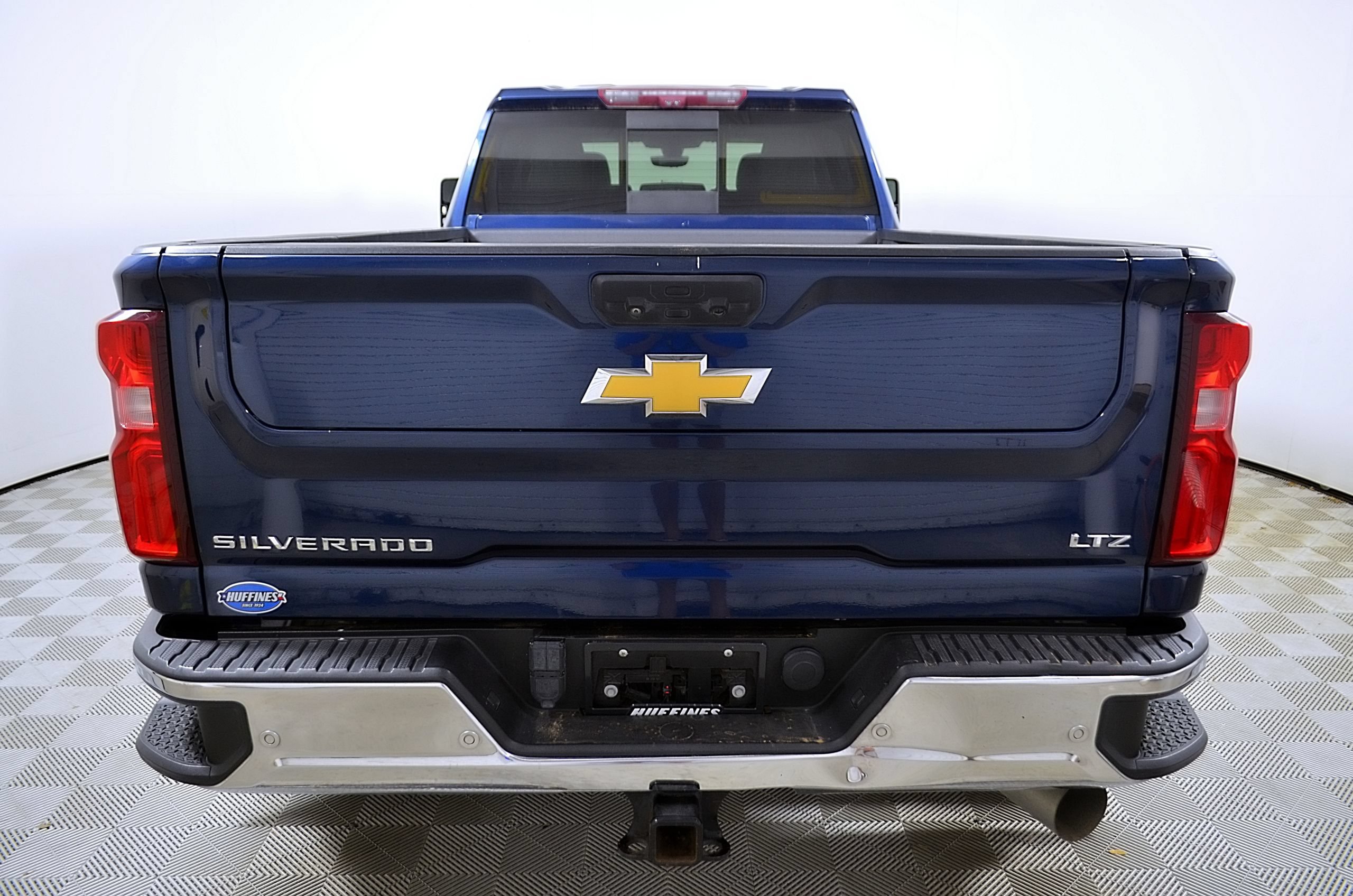 Used 2022 Chevrolet Silverado 3500 LTZ w/ LTZ Texas Edition AWD/4WD image 8