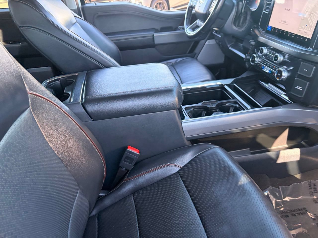 Used 2023 Ford F250 Lariat w/ Sport Appearance Package AWD/4WD image 12