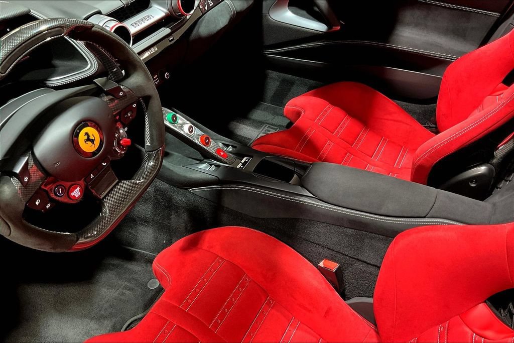 Used 2023 Ferrari 812 GTS RWD image 16