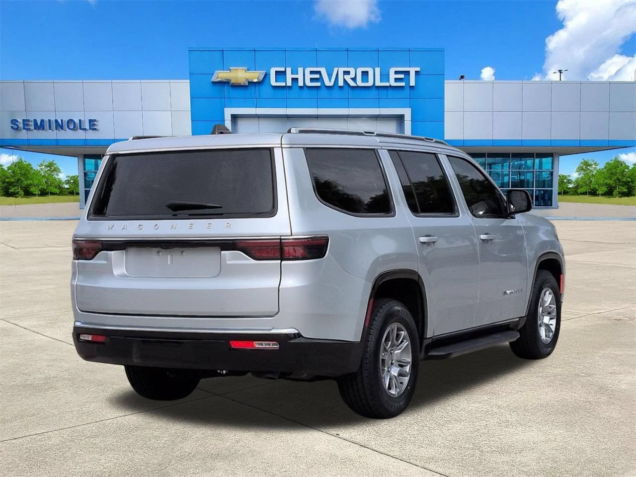 Used 2024 Jeep Wagoneer 4WD image 4