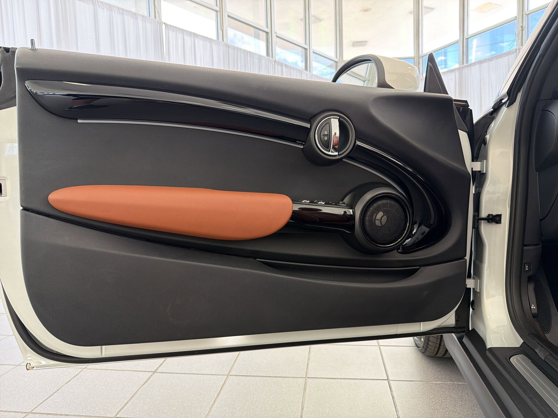 Used 2022 MINI Cooper S w/ Driver Assistance Package FWD image 18