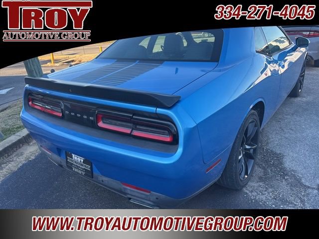 Used 2016 Dodge Challenger SXT Plus image 8