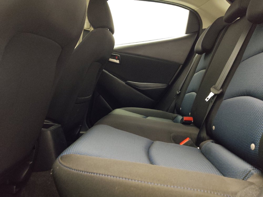 Used 2020 Toyota Yaris LE FWD image 18